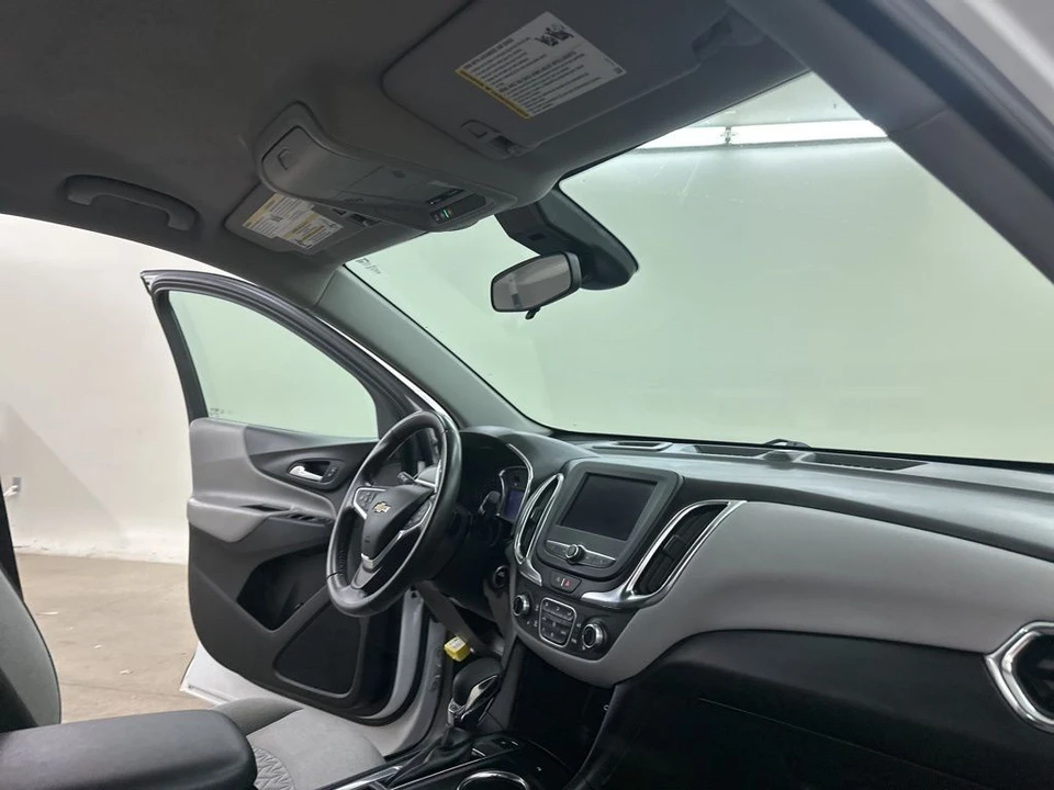 2022 Chevrolet Equinox - Image 13 of 21