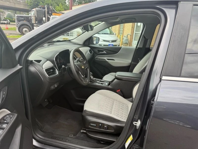2022 Chevrolet Equinox - Image 9 of 12