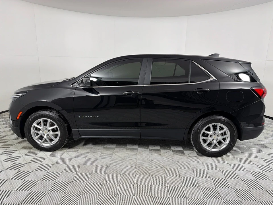 2022 Chevrolet Equinox - Image 9 of 12