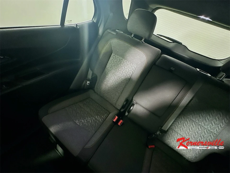 2022 Chevrolet Equinox - Image 12 of 21