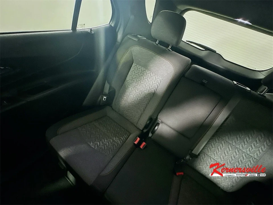 2022 Chevrolet Equinox - Image 12 of 21