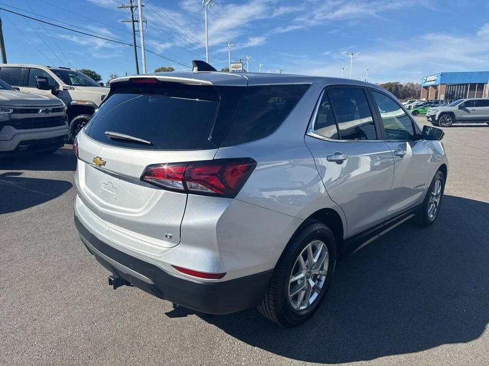 2022 Chevrolet Equinox - Image 5 of 12
