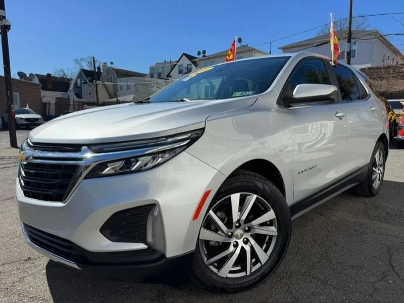 2022 Chevrolet Equinox - Image 2 of 12