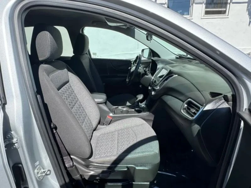 2022 Chevrolet Equinox - Image 10 of 12