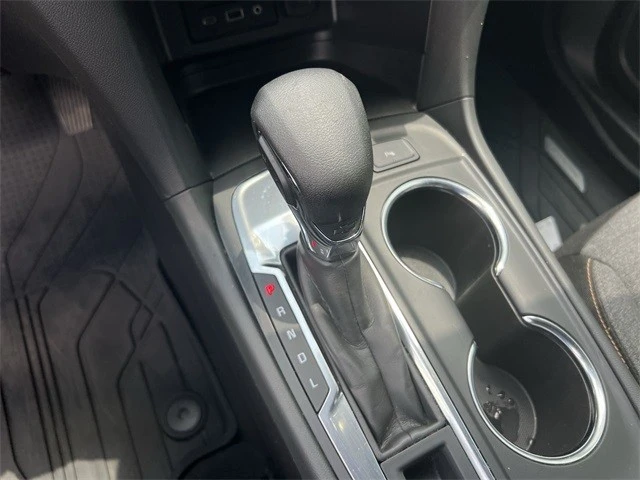 2022 Chevrolet Equinox - Image 16 of 21