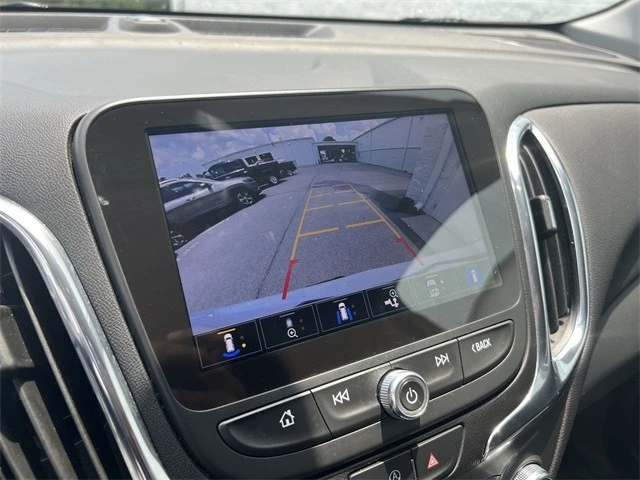 2022 Chevrolet Equinox - Image 15 of 21