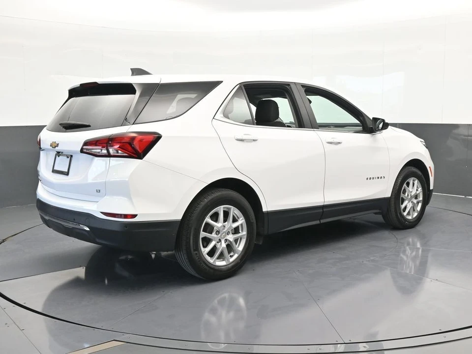2022 Chevrolet Equinox - Image 6 of 12