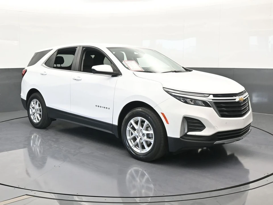 2022 Chevrolet Equinox - Image 8 of 12