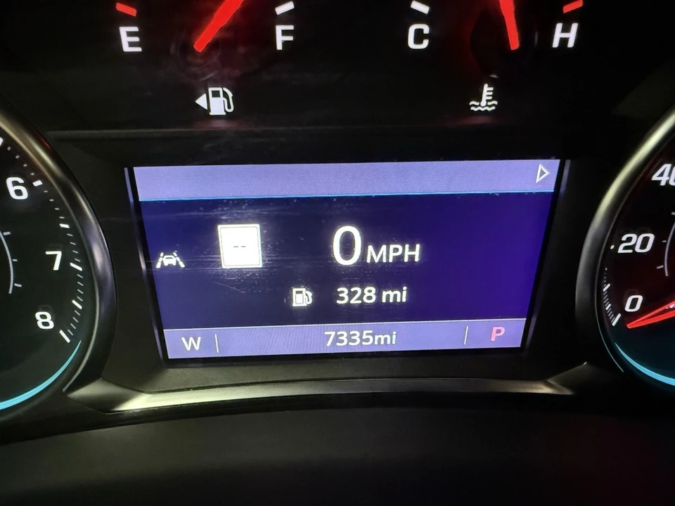 2022 Chevrolet Equinox - Image 11 of 21