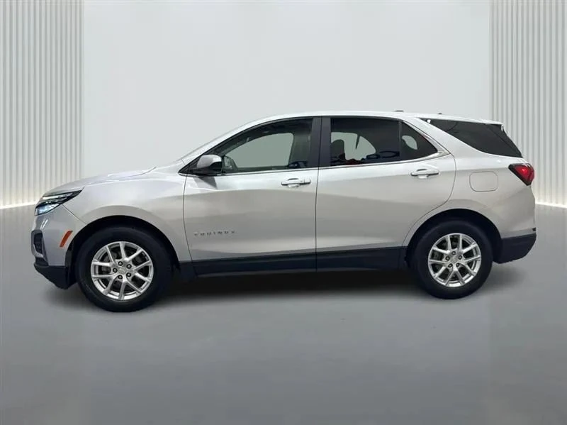 2022 Chevrolet Equinox - Image 2 of 12