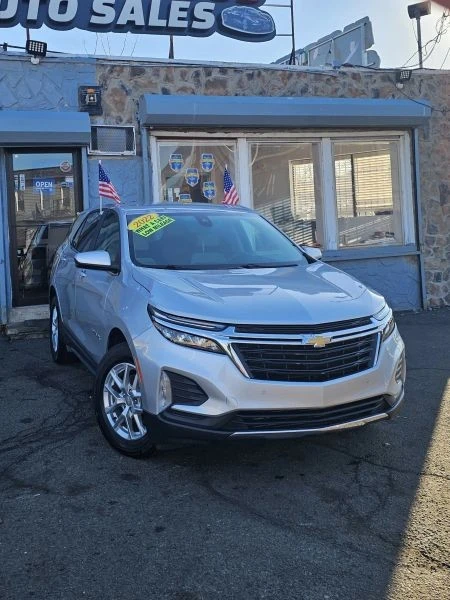 2022 Chevrolet Equinox - Image 2 of 12