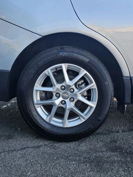 2022 Chevrolet Equinox - Image 6 of 12