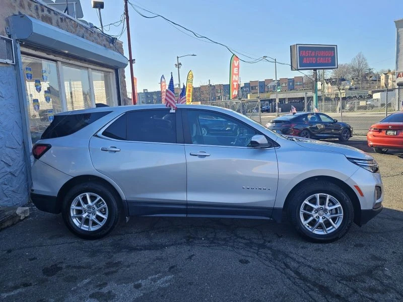 2022 Chevrolet Equinox - Image 4 of 12