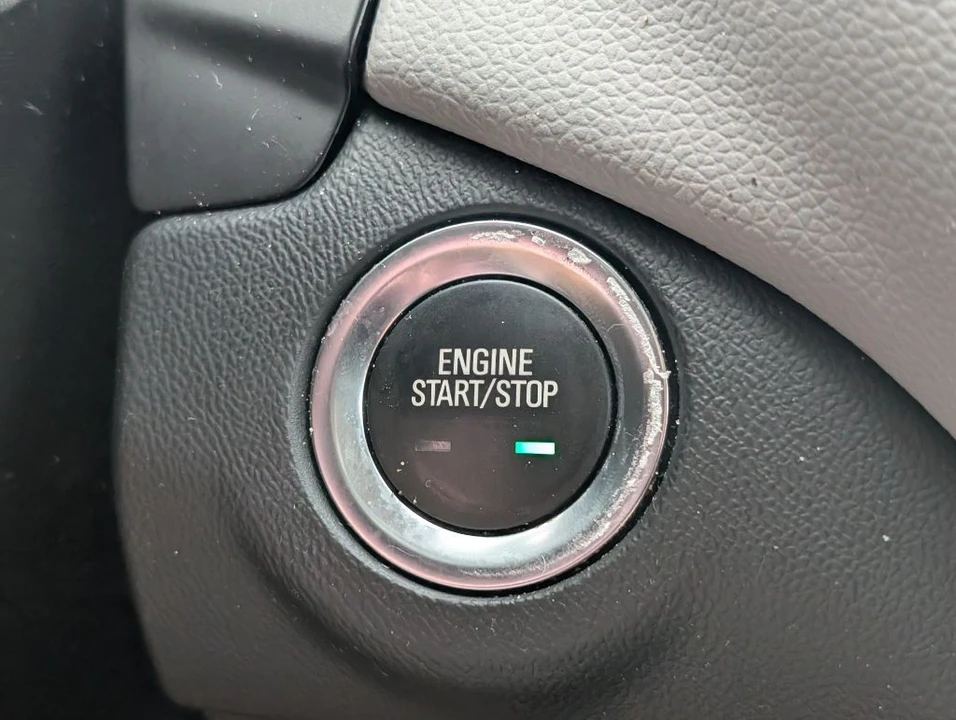2022 Chevrolet Equinox - Image 17 of 21