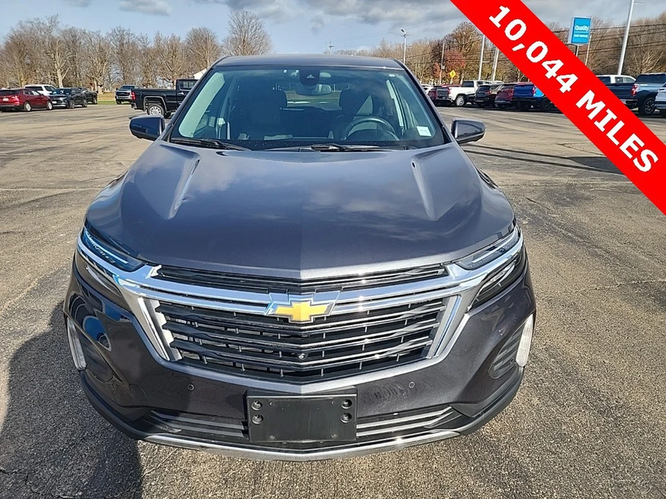2022 Chevrolet Equinox - Image 2 of 12