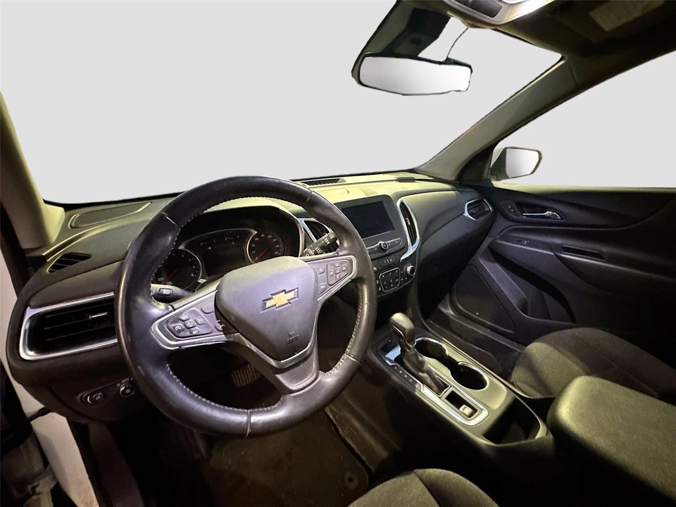 2022 Chevrolet Equinox - Image 11 of 15