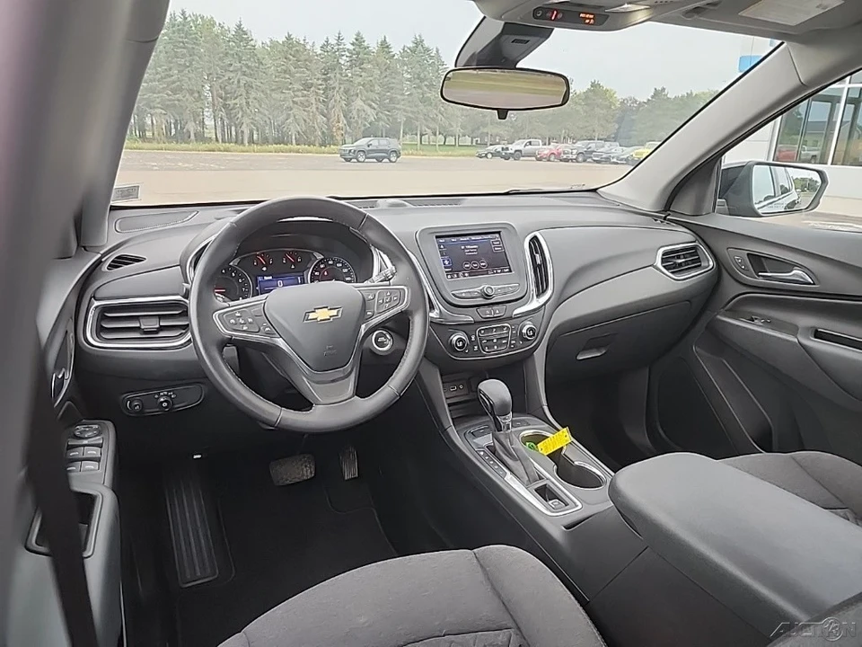 2022 Chevrolet Equinox - Image 10 of 12