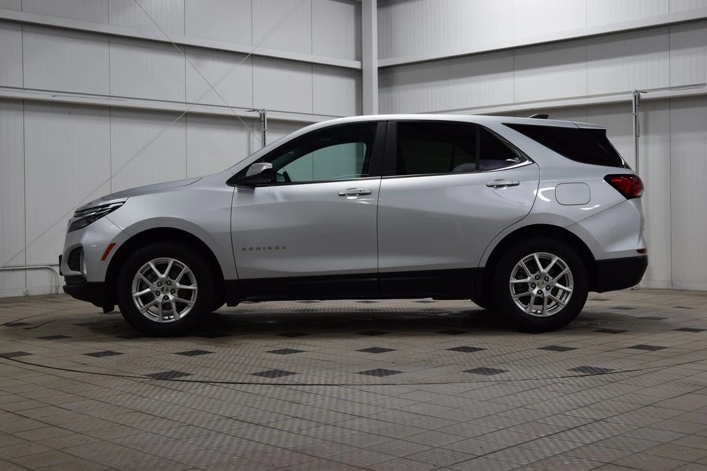 2022 Chevrolet Equinox - Image 4 of 12