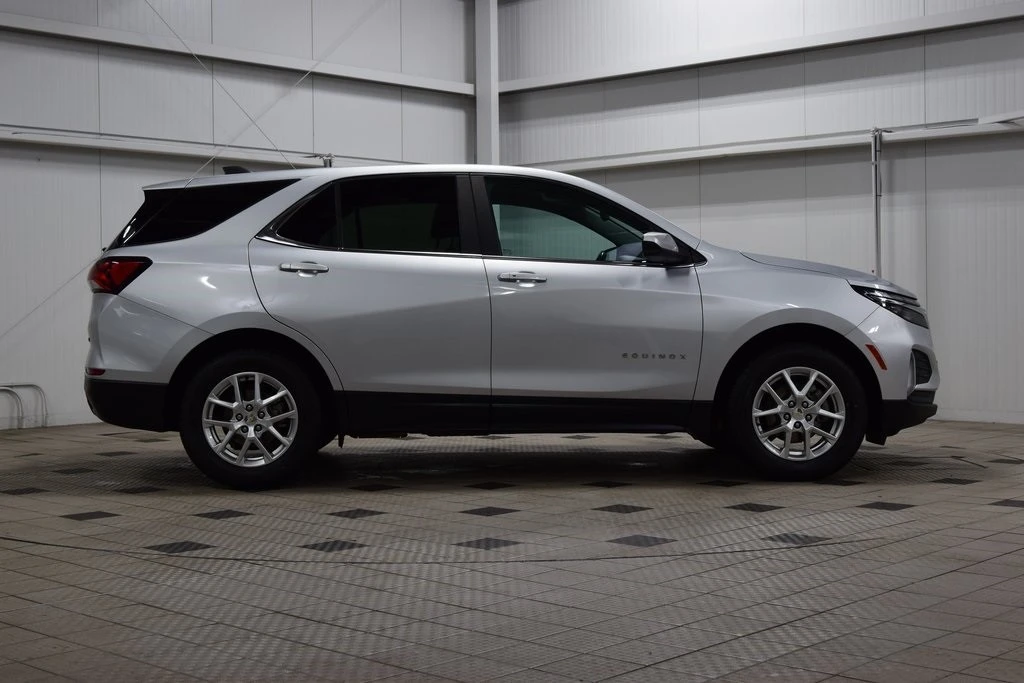 2022 Chevrolet Equinox - Image 9 of 12