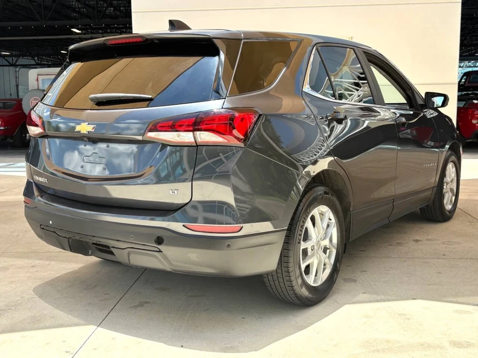 2022 Chevrolet Equinox - Image 5 of 12