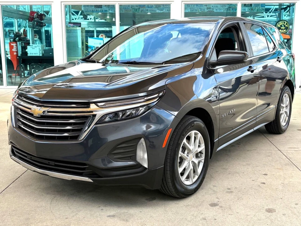 2022 Chevrolet Equinox - Image 10 of 21