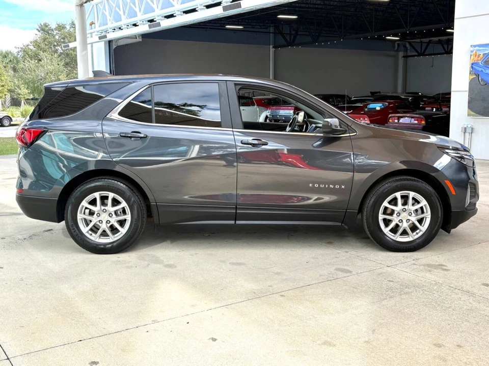 2022 Chevrolet Equinox - Image 5 of 21