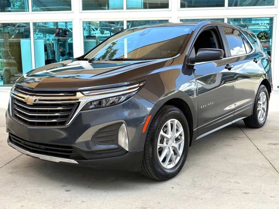 2022 Chevrolet Equinox - Image 10 of 12