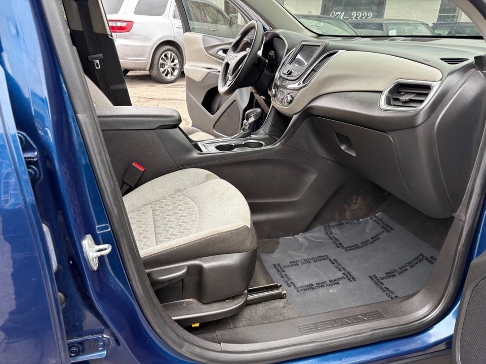 2022 Chevrolet Equinox - Image 8 of 12