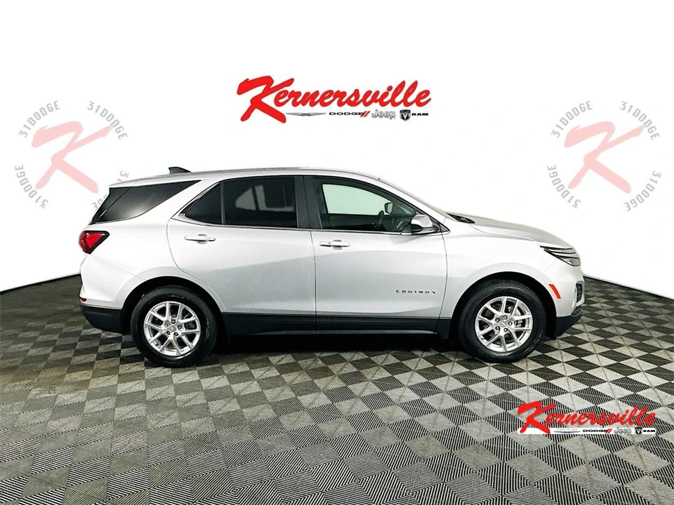 2022 Chevrolet Equinox - Image 8 of 21