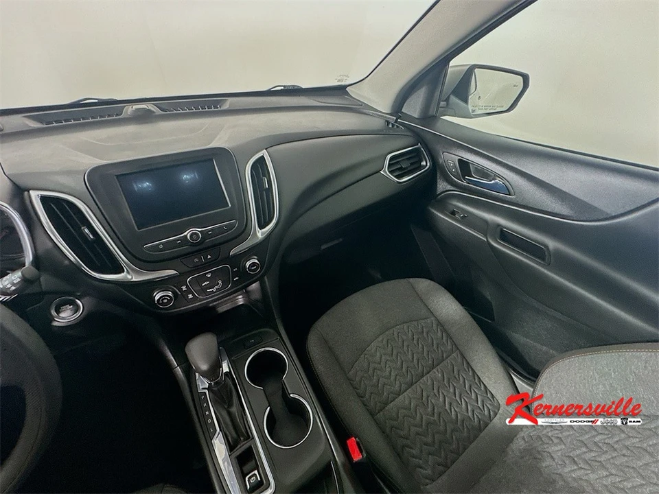 2022 Chevrolet Equinox - Image 11 of 21