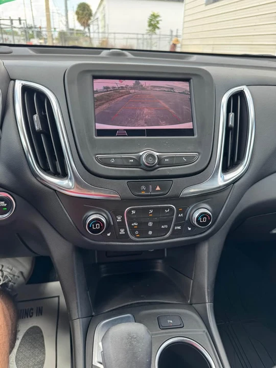 2022 Chevrolet Equinox - Image 14 of 16