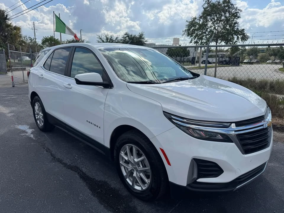 2022 Chevrolet Equinox - Image 8 of 16