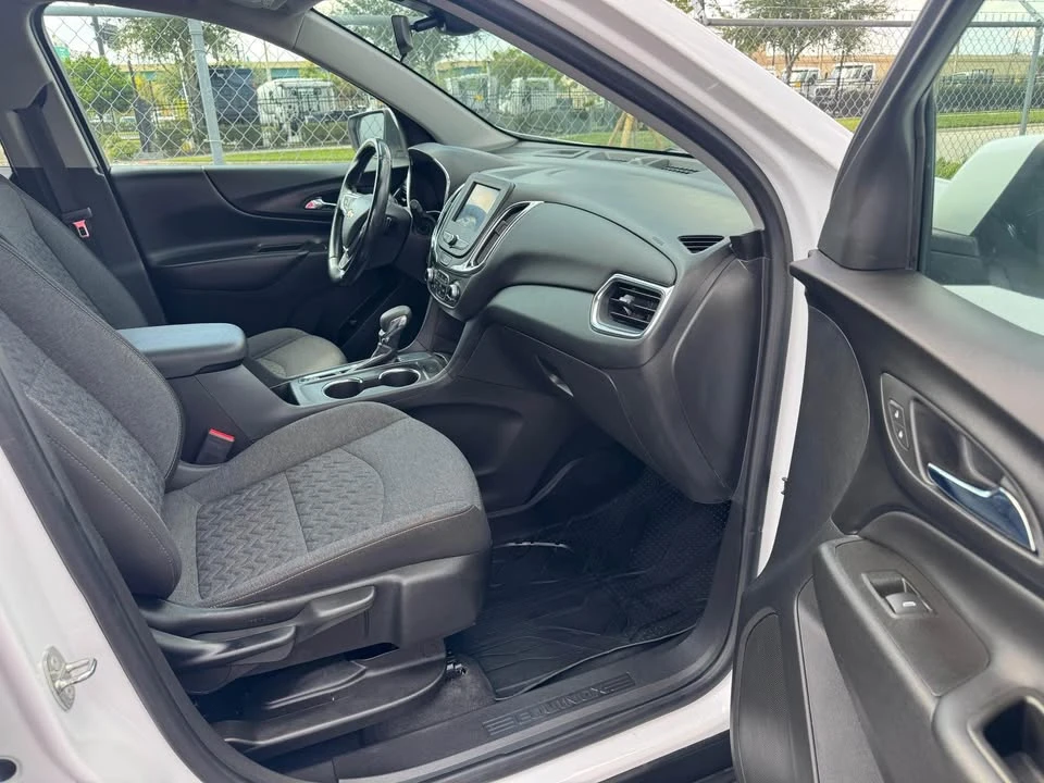 2022 Chevrolet Equinox - Image 4 of 16