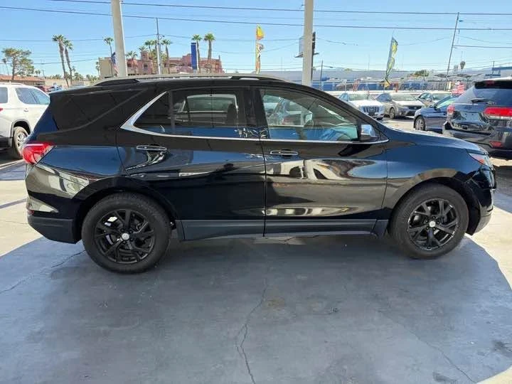 2022 Chevrolet Equinox - Image 4 of 14