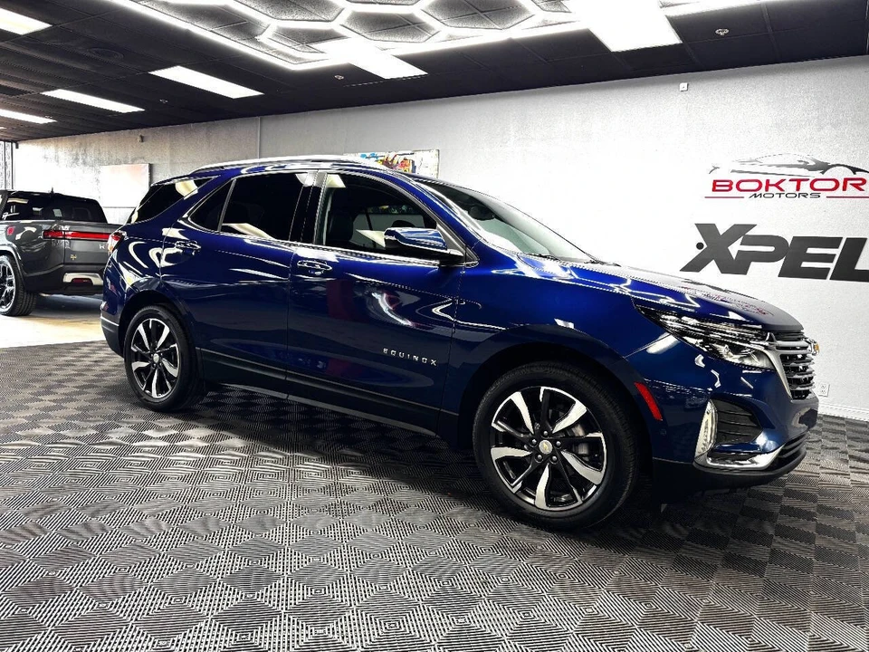 2022 Chevrolet Equinox - Image 2 of 12