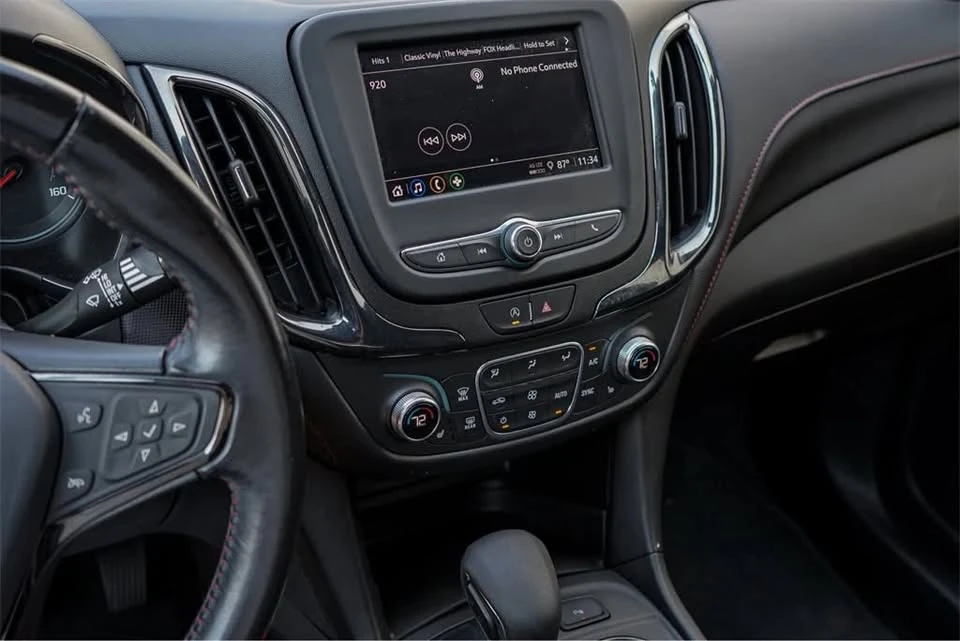 2022 Chevrolet Equinox - Image 10 of 15