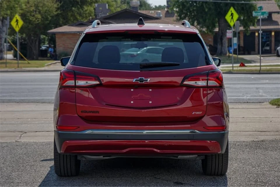 2022 Chevrolet Equinox - Image 4 of 15