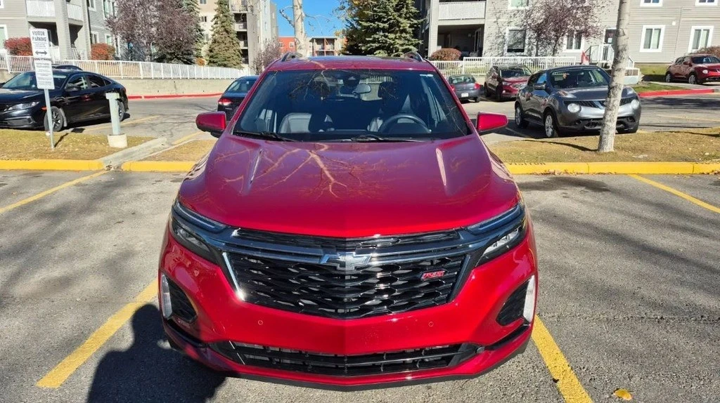 2022 Chevrolet Equinox - Image 2 of 7