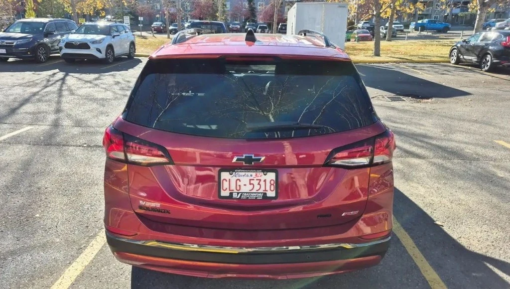 2022 Chevrolet Equinox - Image 4 of 7