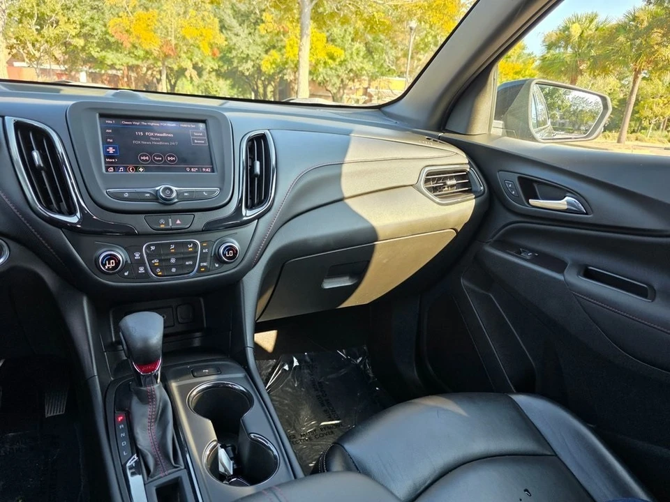 2022 Chevrolet Equinox - Image 11 of 12