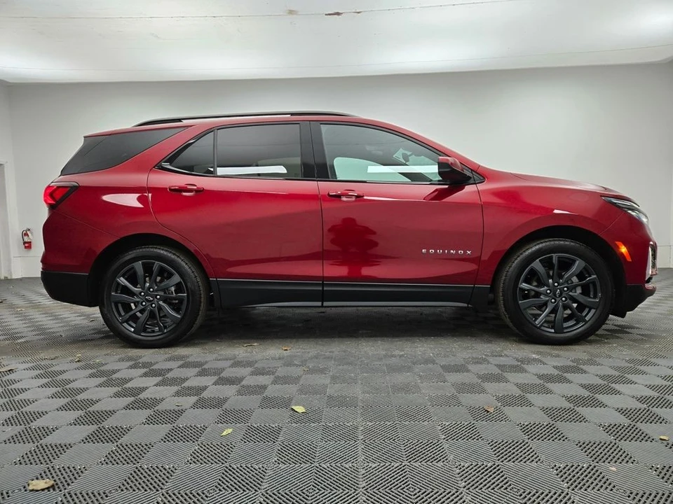 2022 Chevrolet Equinox - Image 8 of 12