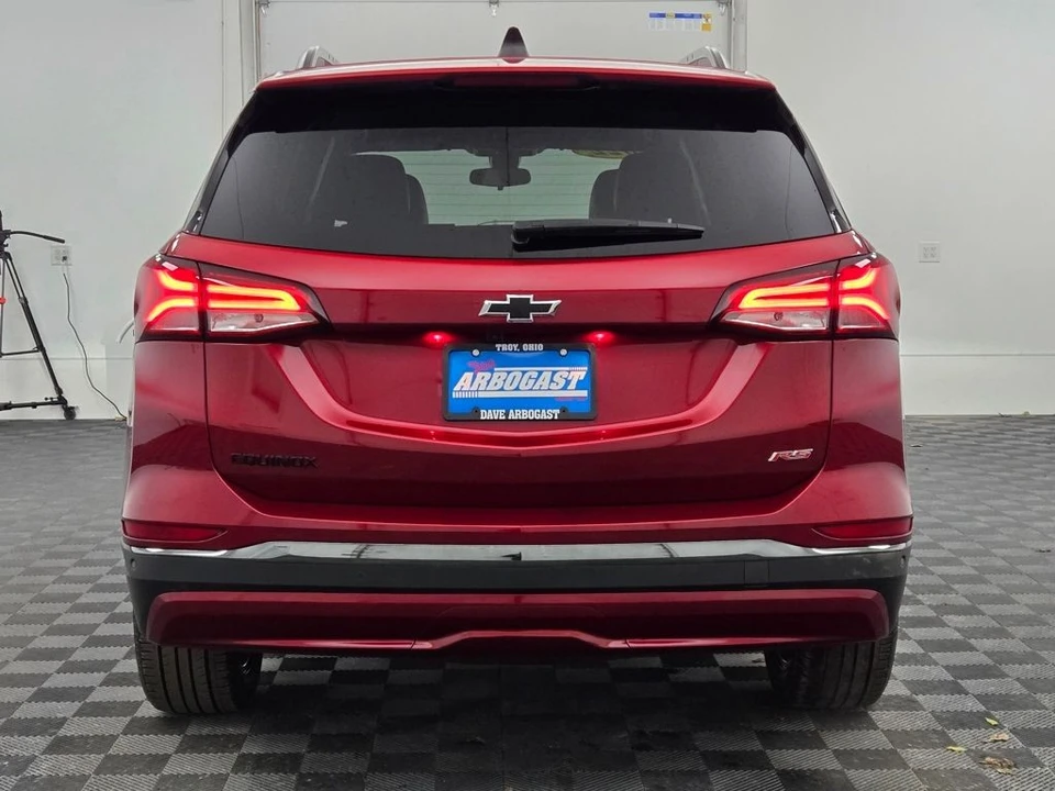 2022 Chevrolet Equinox - Image 10 of 12