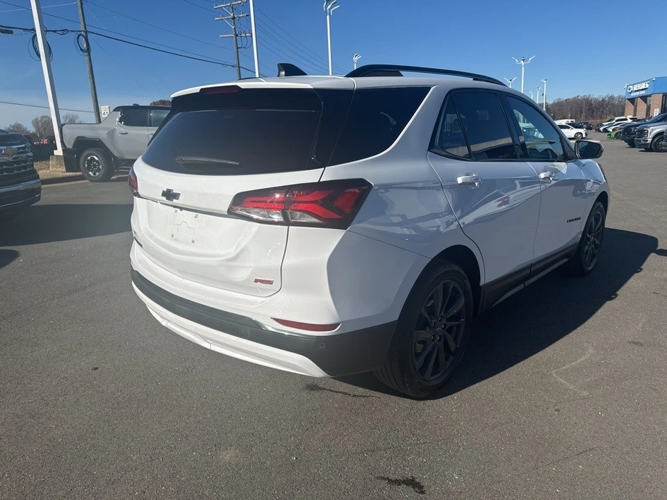 2022 Chevrolet Equinox - Image 5 of 12
