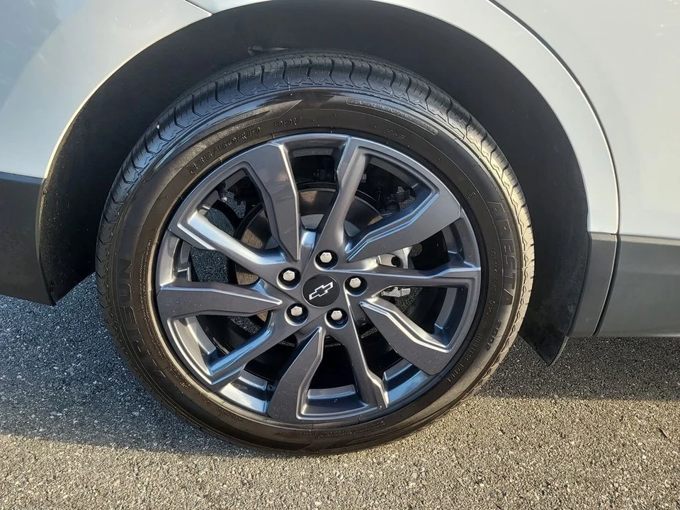 2022 Chevrolet Equinox - Image 5 of 12