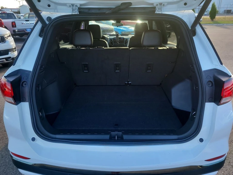 2022 Chevrolet Equinox - Image 8 of 12