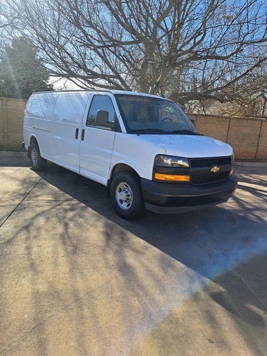 2022 Chevrolet Express - Image 3 of 19