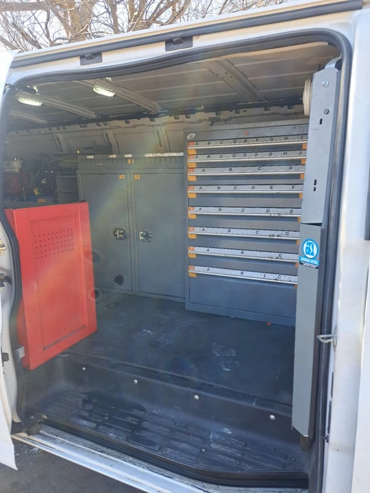 2022 Chevrolet Express - Image 15 of 19