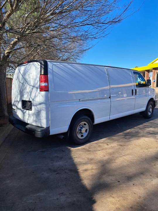 2022 Chevrolet Express - Image 4 of 19