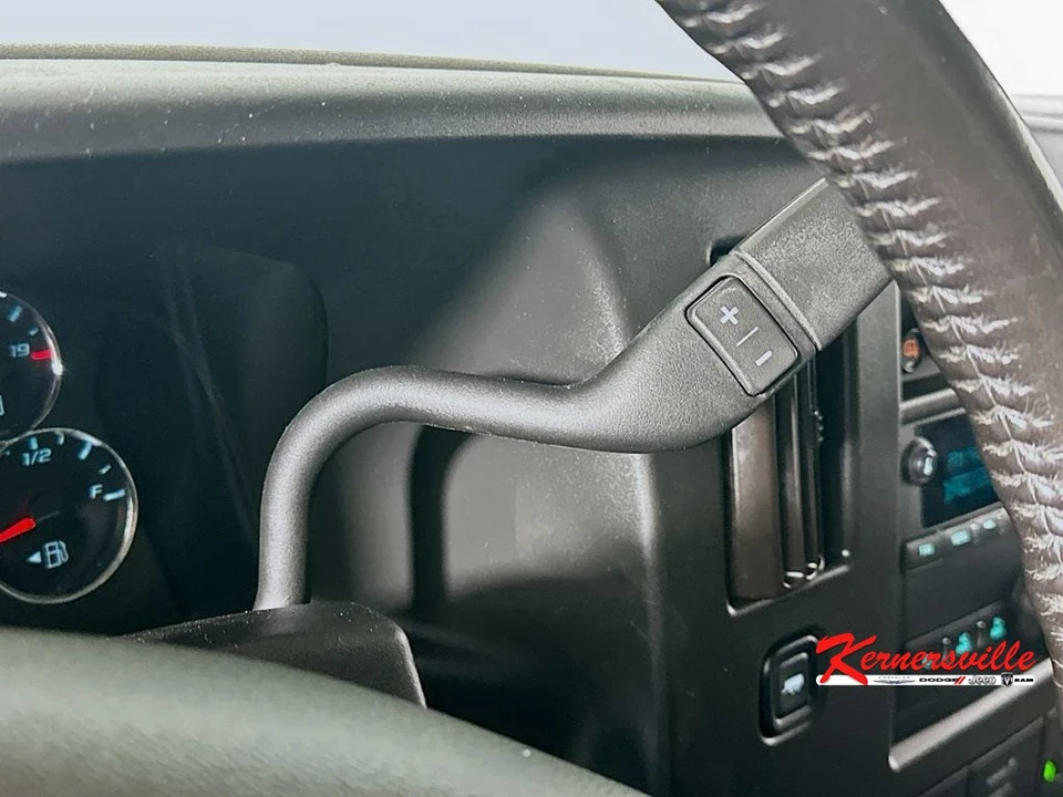2022 Chevrolet Express - Image 16 of 24