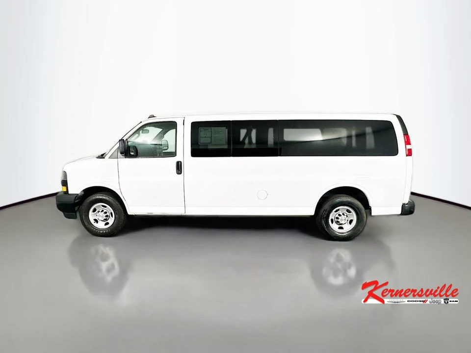 2022 Chevrolet Express - Image 4 of 12
